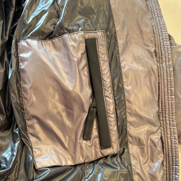 SAM.  Women's Metallic Puffer Jacket - Picture 5 of 7